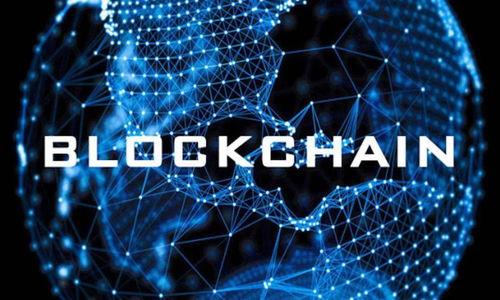   USDT黑U与正常USDT的区别及使用指南 / 

 guanjianci USDT黑U, 正常USDT, USDT区别, 数字货币使用 /guanjianci 

### 内容主体大纲

1. **引言**
   - 什么是USDT？
   - USDT的用途和普及

2. **USDT的基本概念**
   - USDT定义及功能
   - USDT的发行与管理
   - 正常USDT的特点

3. **USDT黑U的定义**
   - 什么是黑U
   - 黑U的来源与范围
   - 黑U的交易环境

4. **正常USDT与黑U的主要区别**
   - 法律合规性
   - 交易平台的可靠性
   - 安全风险与保护措施
   - 价格波动与市场接受度

5. **黑U的风险与影响**
   - 法律风险
   - 财务风险
   - 对个人数字资产的安全隐患

6. **如何识别与选择USDT**
   - 识别黑U的技巧
   - 正常USDT的获取途径
   - 购买USDT时的注意事项

7. **总结与建议**
   - 使用USDT的最佳实践
   - 未来趋势与市场展望

8. **常见问题解答**
   - 针对用户的6个相关问题

## 正文内容

### 1. 引言

数字货币的兴起给金融交易带来了巨大的变革，其中USDT（泰达币）作为一种稳定币，因其与美元挂钩而广受欢迎。然而，市场上存在着“黑U”这种现象，许多用户对其内涵及风险并不清楚。本文将深入探讨USDT黑U与正常USDT的区别，帮助用户更好地理解和选择。

### 2. USDT的基本概念

USDT是由Tether公司发行的一种数字货币，旨在解决其他加密货币价格波动较大的问题。USDT的价值始终与美元保持1:1的比例，因此成为加密货币市场中最为主要的稳定币之一。无论是进行数字交易还是作为资产保值工具，USDT都发挥着重要的作用。

正常USDT的特点包括其合法合规性、透明的发行机制及稳定的市场流通性。这些优势使得正常USDT在全球范围内得到了广泛应用。

### 3. USDT黑U的定义

黑U是一个非官方的术语，指的是在不受监管的环境下所交易的USDT，通常用于非法或灰色市场交易。这些黑U可能来自于非正规的渠道，没有经过正常的审计和审批，安全性和可追溯性大打折扣。

黑U的交易环境充满了风险，如同虚拟货币市场的其他灰色地带，黑U的流通往往无法被法律保护，使用者面临可能的财务损失。

### 4. 正常USDT与黑U的主要区别

法律合规性
正常USDT的交易遵循相关法律法规，通过正规的交易平台进行，并接受严格的合规审查。而黑U通常在不受监管的平台进行交易，用户的权益得不到法律保护。

交易平台的可靠性
正常USDT通过知名交易所进行交易，这些平台有良好的信誉和透明的操作流程。而黑U则多出现在不知名的交易平台，缺乏足够的信誉和保护措施。

安全风险与保护措施
这些风险包括黑客攻击、盗币等安全隐患。正常USDT的交易平台通常会提供多重安全保护措施，而黑U的交易用户可能会独自承受风险。

价格波动与市场接受度
正常USDT由于得到广泛认可，通常保持相对稳定的价格。而黑U因其来源不明，价格可能出现较大的波动，市场接受度极低，流动性差。

### 5. 黑U的风险与影响

法律风险
使用黑U的用户可能面临法律诉讼，尤其是在涉及可疑交易的情况下。法律对黑市交易的监管力度在逐渐加强，使用黑U可能导致严重的法律后果。

财务风险
特别是在资金无法追回的情况下，用户的财产将会面临巨大的风险。黑U的可追溯性较差，一旦发生问题，几乎没有解决方案。

对个人数字资产的安全隐患
使用黑U可能导致用户的资产长期处于不可控状态。黑U的安全性难以保障，用户的资产安全无法得到保障。

### 6. 如何识别与选择USDT

识别黑U的技巧
用户可以通过监测交易平台的行业声誉、查看交易记录以及关注市场动态来识别黑U。同时，关注官方公告、交流社区信息也是识别黑U的重要途径。

正常USDT的获取途径
用户可以通过正规交易平台、数字货币ATM机或参与OTC（场外交易）市场来获取正常USDT。此外，确保渠道的合法性非常重要。

购买USDT时的注意事项
在购买USDT时，需要仔细审查交易所的合规性与用户评价。同时，选择知名品牌以及评估其支持的资金安全保障措施，维护自身的资产安全。

### 7. 总结与建议

尽管USDT在数字货币市场中发挥着重要作用，但用户在使用过程中需谨慎选择，尤其要避免黑U带来的风险。总而言之，选择合法合规的正常USDT，不仅能够保证交易的顺畅，更加能够降低潜在风险。

### 8. 常见问题解答

1. **黑U为何存在？**
   - 黑U的存在主要源于加密货币市场监管的不完善与用户的隐私需求。

2. **使用黑U的风险有哪些？**
   - 使用黑U的风险包括法律风险、财务风险和资产被盗的风险。

3. **如何选择交易平台购买正常USDT？**
   - 选择交易平台时应关注其合法性、用户评价及历史交易记录。

4. **黑U和正常USDT的价格会有差异吗？**
   - 是的，黑U因其市场接受度低价格会较不稳定，而正常USDT则相对保持稳定。

5. **如何确保自己购买到的是正常USDT而不是黑U？**
   - 可以通过正规渠道、知名交易所，避免未经验证的交易平台和私下交易。

6. **对于初学者，有什么建议？**
   - 初学者应首先了解数字货币的基础知识，选择信誉良好的平台进行小额交易，并逐步积累经验。